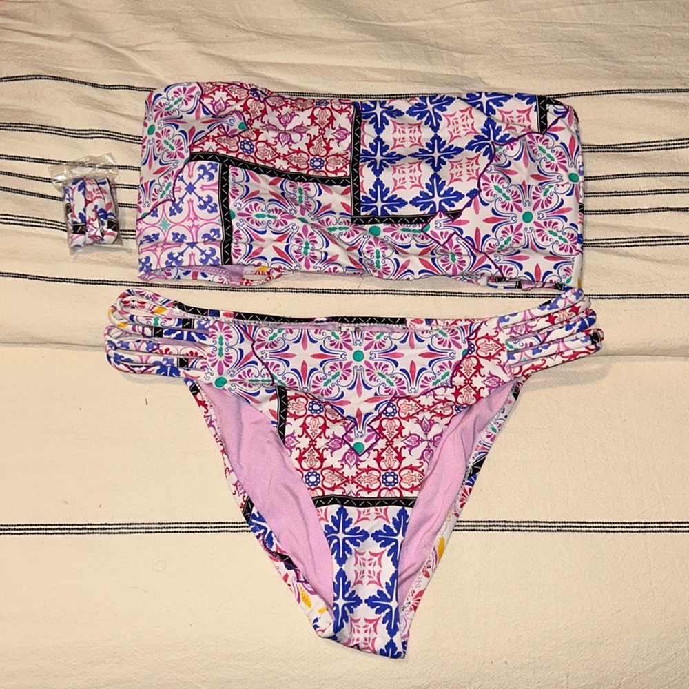 Strapless bikini